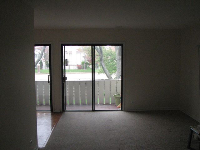 1166 NORTHBURY Lane C2, Wheeling, IL 60090