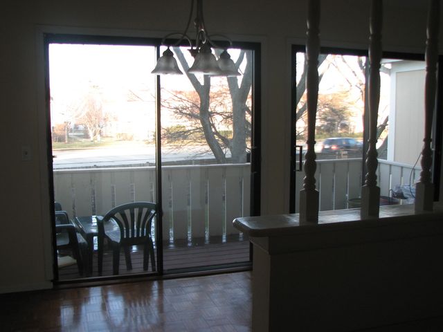 1166 NORTHBURY Lane C2, Wheeling, IL 60090