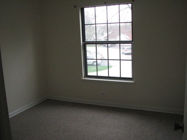 1166 NORTHBURY Lane C2, Wheeling, IL 60090