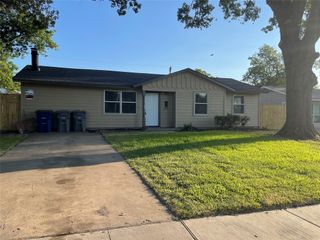 8341 Campanella Drive, Dallas, TX 75243