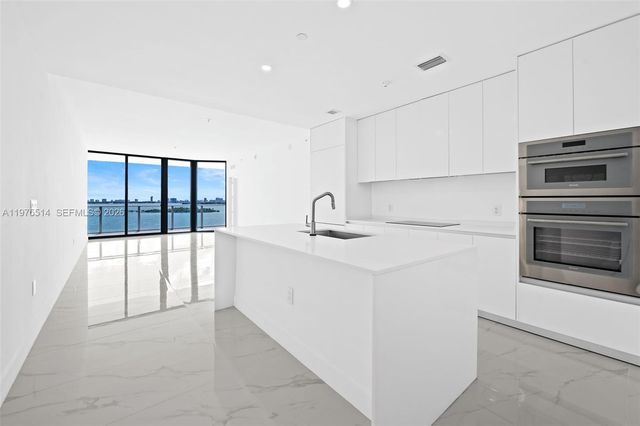 700 NE 24 Street 805, Miami, FL 33137