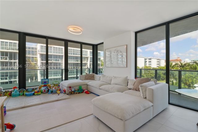 9901 W W Bay Harbor Dr 503, Bay Harbor Islands, FL 33154
