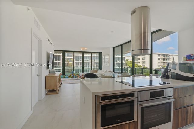 9901 W W Bay Harbor Dr 503, Bay Harbor Islands, FL 33154
