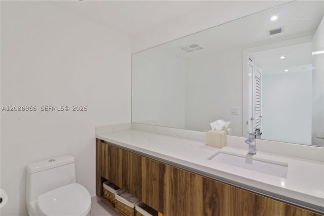 9901 W W Bay Harbor Dr 503, Bay Harbor Islands, FL 33154