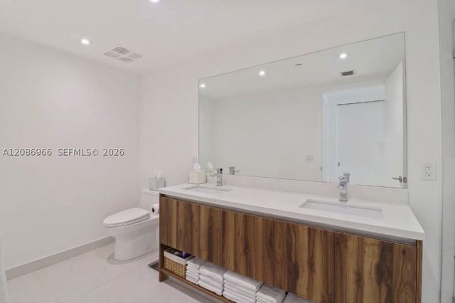 9901 W W Bay Harbor Dr 503, Bay Harbor Islands, FL 33154