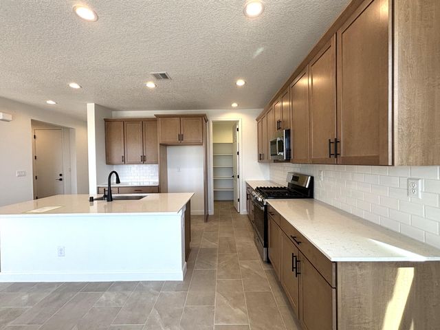 3157 Wolf Tail Loop NE, Rio Rancho, NM 87144