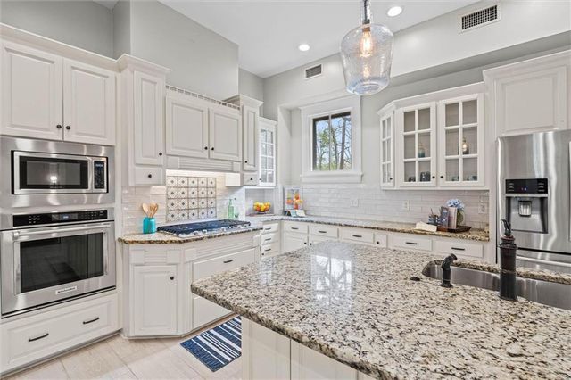 1900 Old Government Street, Mobile, AL 36606