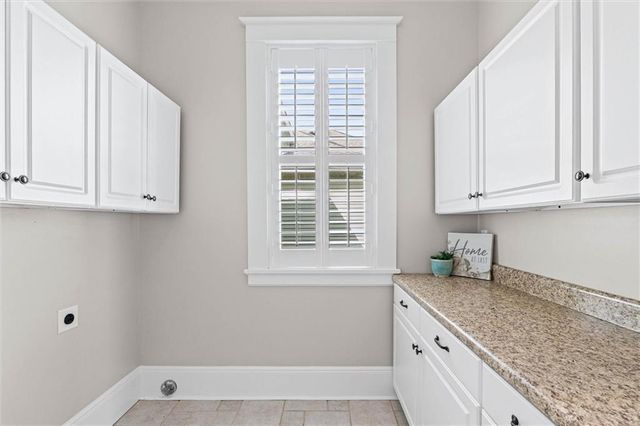 1900 Old Government Street, Mobile, AL 36606