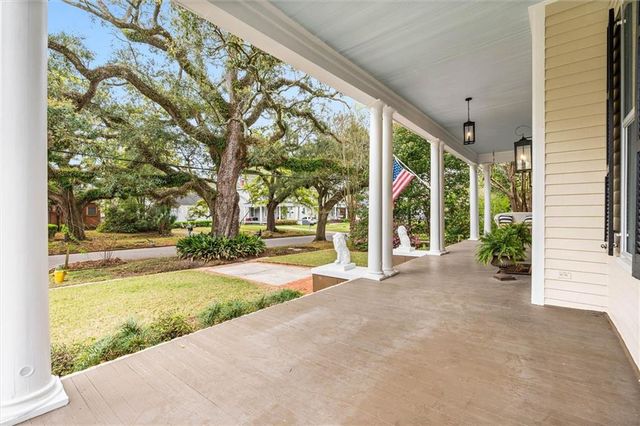 1900 Old Government Street, Mobile, AL 36606