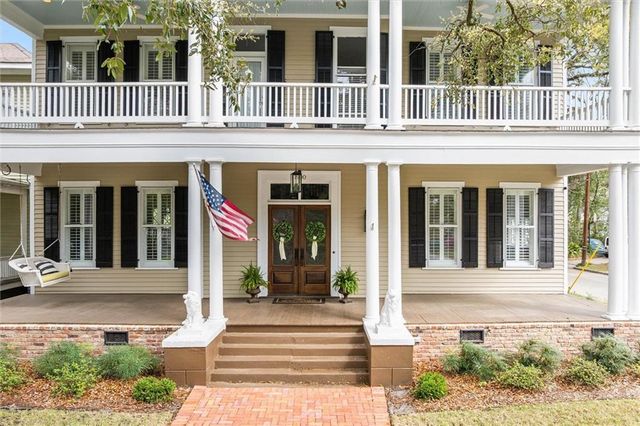 1900 Old Government Street, Mobile, AL 36606