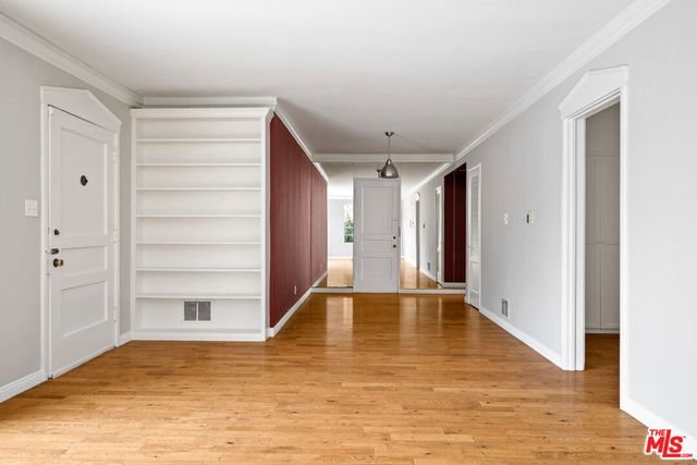 1323 N Olive Drive 41B, West Hollywood, CA 90069