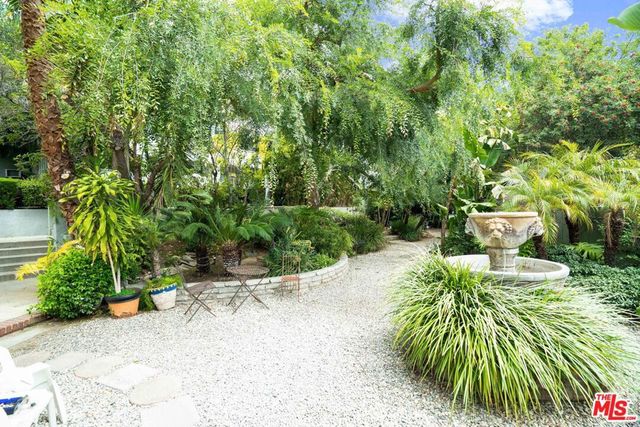 1323 N Olive Drive 41B, West Hollywood, CA 90069