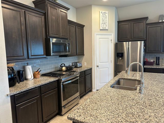 3220 Primrose Canyon Lane, Pearland, TX 77584