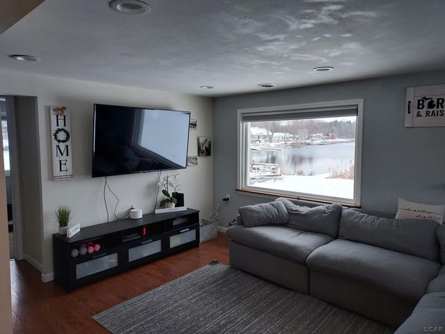 980 Marr Lake Drive, Cambridge Twp, MI 49265