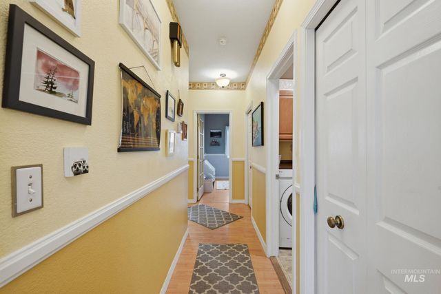 2217 N Amethyst Ave, Meridian, ID 83646