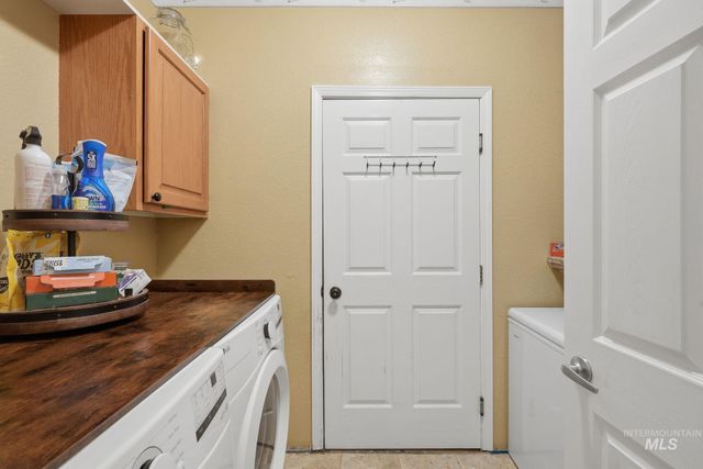 2217 N Amethyst Ave, Meridian, ID 83646