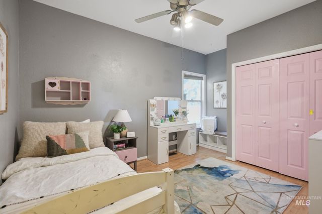 2217 N Amethyst Ave, Meridian, ID 83646