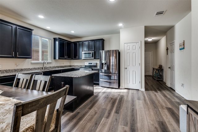 7440 Bronsind Trail, Fort Worth, TX 76131