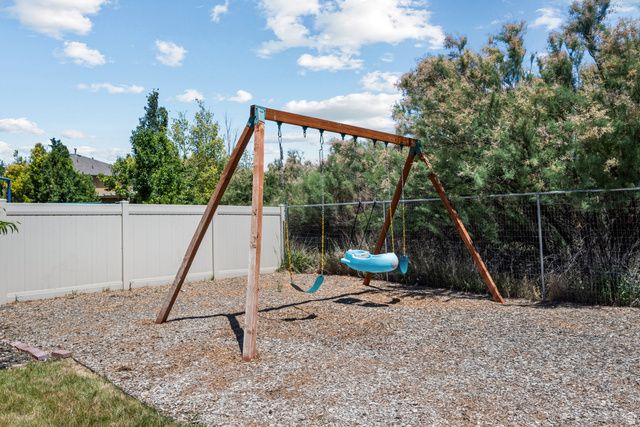 511 S OLIVE WAY, Lehi, UT 84043