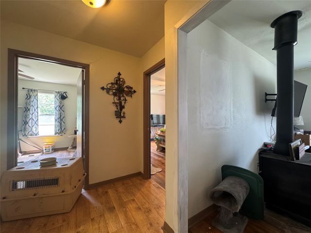 4527 Fm 219, Clifton, TX 76634