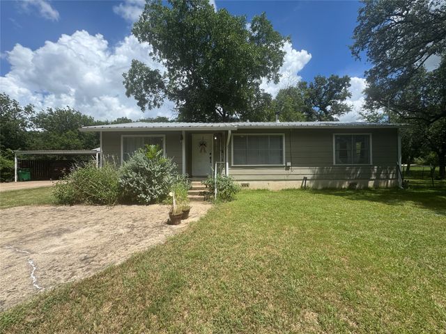 4527 Fm 219, Clifton, TX 76634