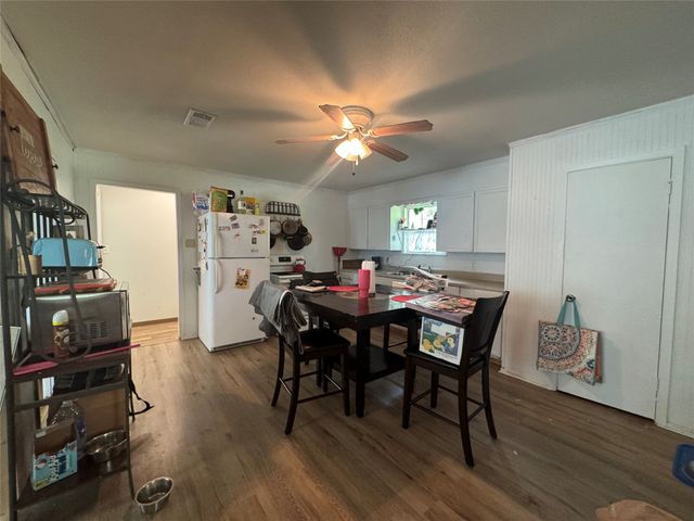 4527 Fm 219, Clifton, TX 76634