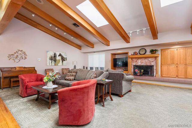 6350 Genesee Ave 108, San Diego, CA 92122