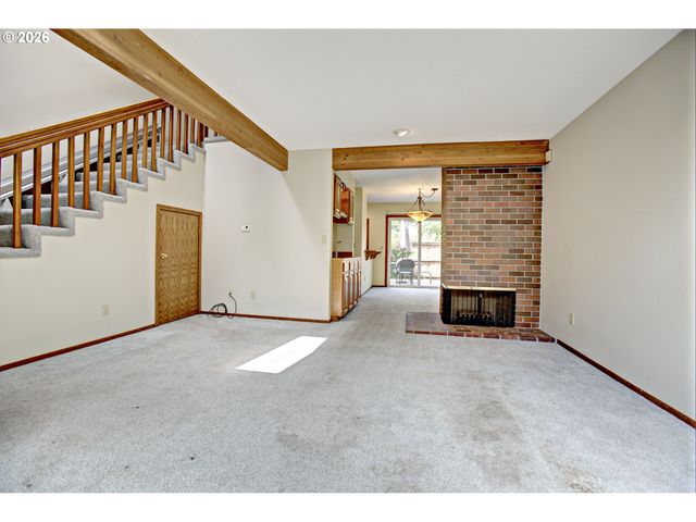 12712 Sw BARBERRY Dr, Beaverton, OR 97008