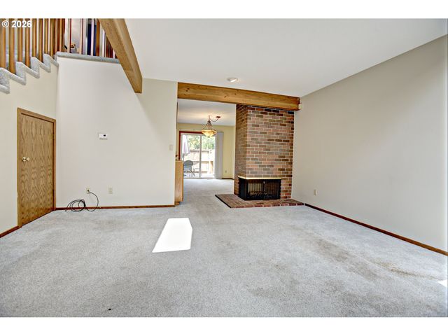 12712 Sw BARBERRY Dr, Beaverton, OR 97008