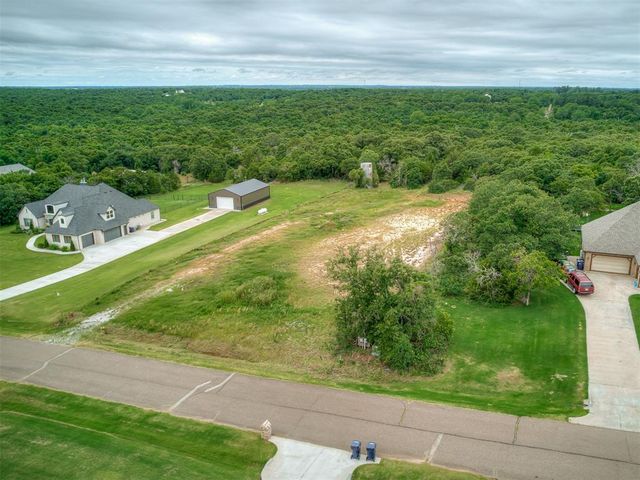 6509 Cherokee Grove Court, Newalla, OK 74857