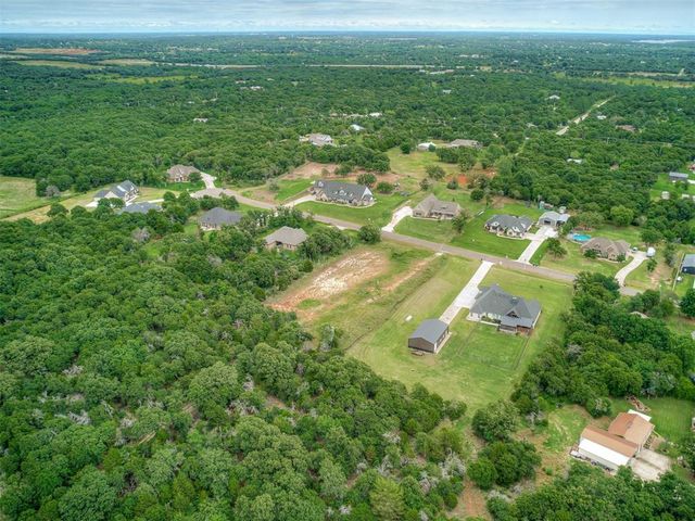 6509 Cherokee Grove Court, Newalla, OK 74857