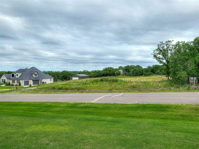 6509 Cherokee Grove Court, Newalla, OK 74857