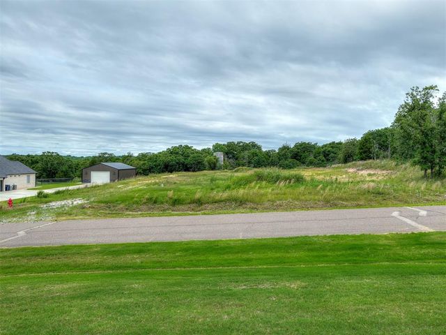 6509 Cherokee Grove Court, Newalla, OK 74857