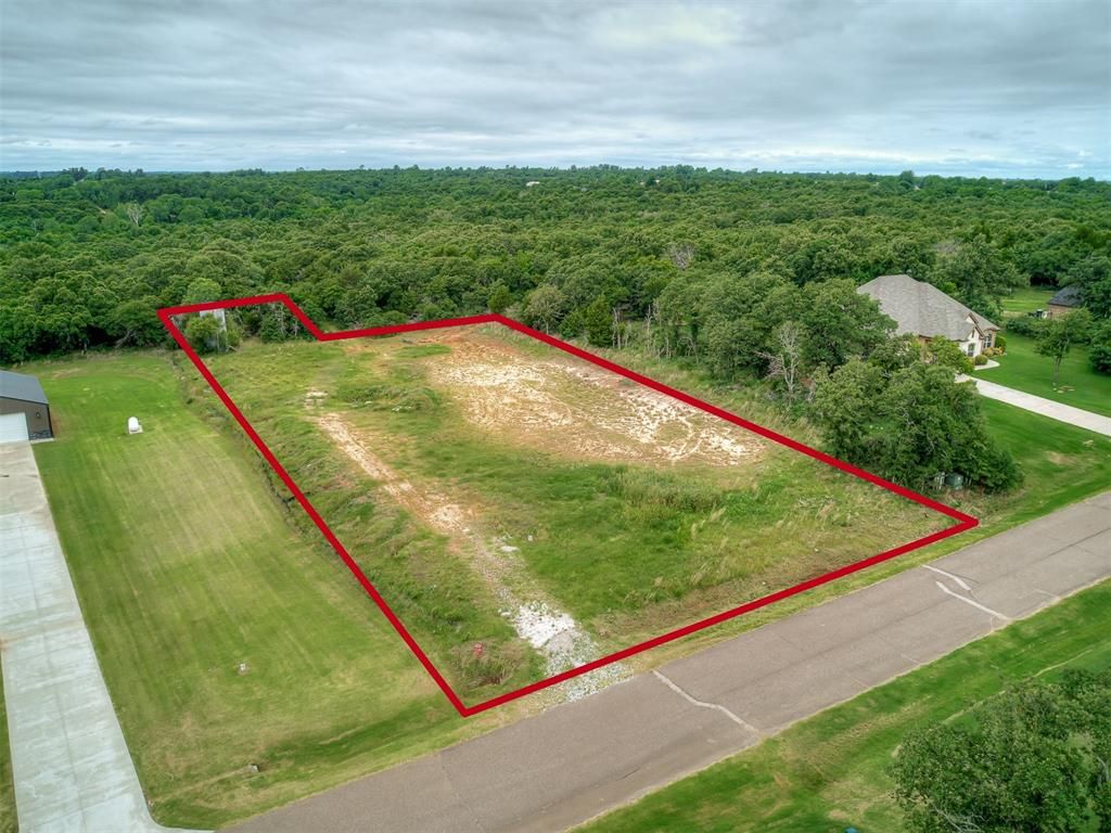 6509 Cherokee Grove Court, Newalla, OK 74857
