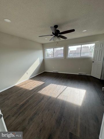 412 BRIDGE ST, Collegeville, PA 19426