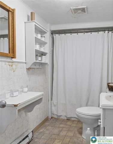 119 School Street, Catasauqua Boro, PA 18032