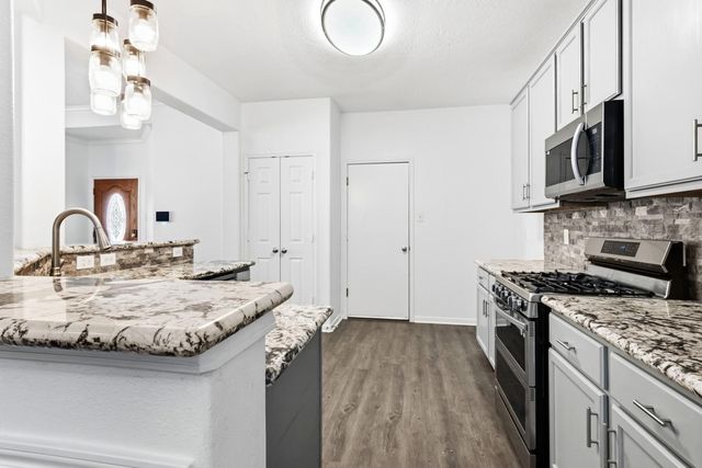 4702 Arbor Lane, Pasadena, TX 77505