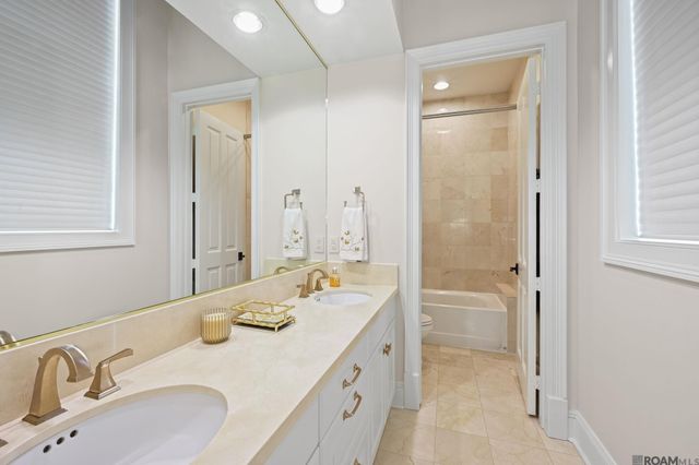 19313 Links Ct, Baton Rouge, LA 70810