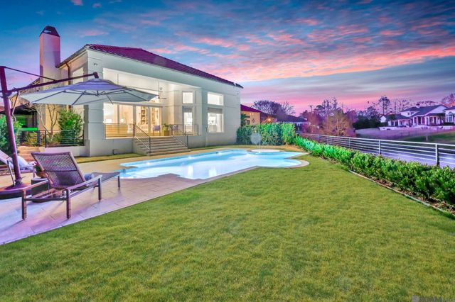 19313 Links Ct, Baton Rouge, LA 70810