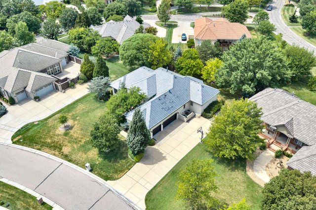 1962 N Red Brush Ct, Wichita, KS 67206