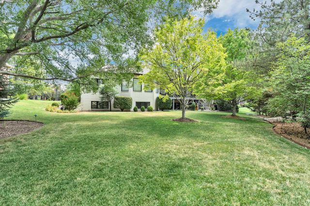 1962 N Red Brush Ct, Wichita, KS 67206
