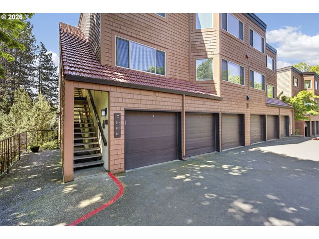 24 OSWEGO Smt, Lake Oswego, OR 97035