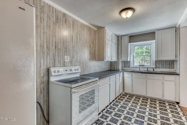 137 Johnson Street, Kingsport, TN 37665