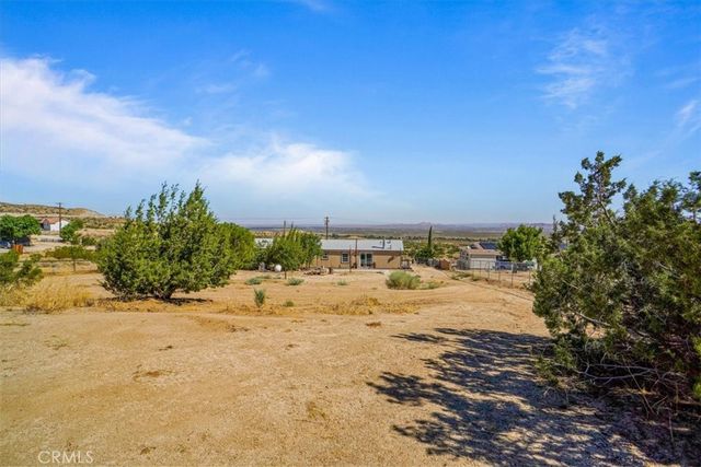 12332 E Avenue X, Pearblossom, CA 93553
