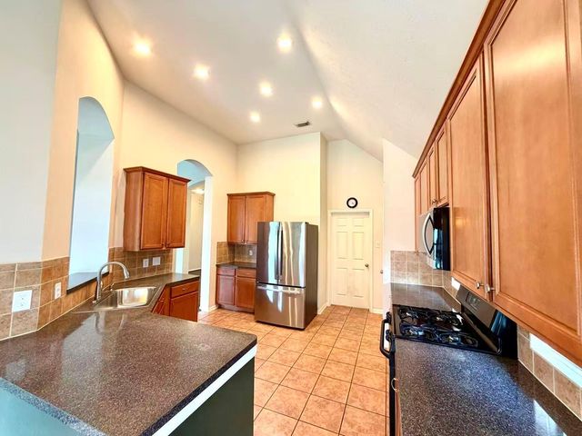 7018 Paradise Park Bend, Richmond, TX 77407