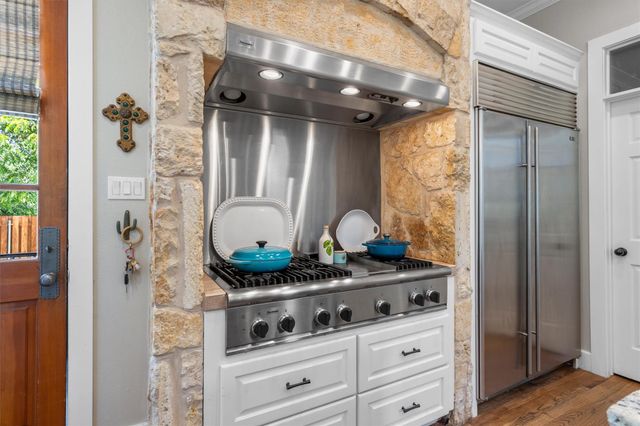 5503 New Haven CT, Austin, TX 78756
