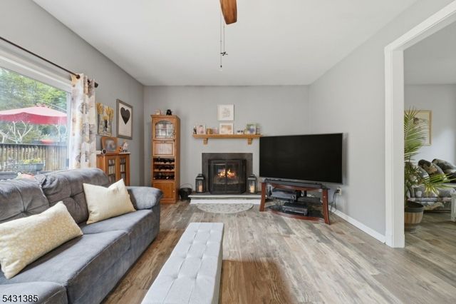 1116 Van Arsdale Dr, Branchburg Twp., NJ 08853