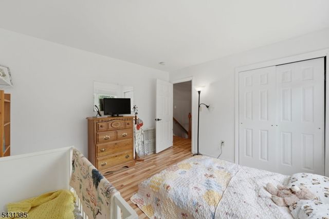 1116 Van Arsdale Dr, Branchburg Twp., NJ 08853