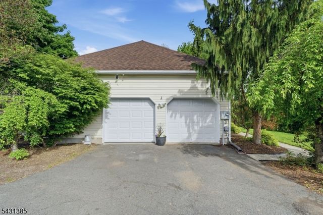 1116 Van Arsdale Dr, Branchburg Twp., NJ 08853