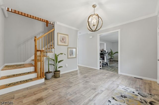 1116 Van Arsdale Dr, Branchburg Twp., NJ 08853